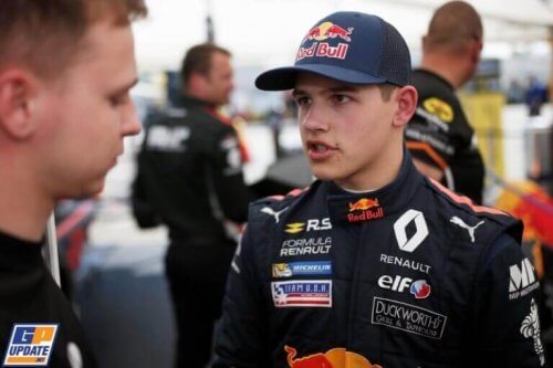Neil Verhagen er bakket op af Red Bull Racing mærket.