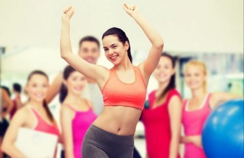 Kvinde nyder de mange fordele ved motion