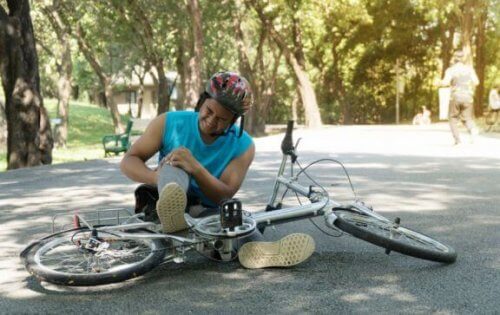 Hvordan man undgår muskelkramper, når man cykler