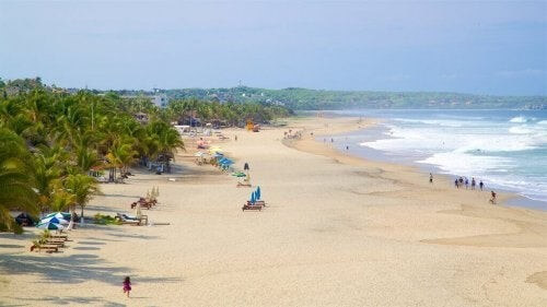 Zicatela strand i Mexico er en af de bedste strande til surfing 