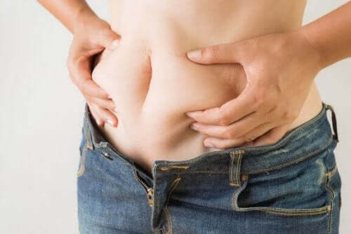 Øvelser til at tabe fedt på maven