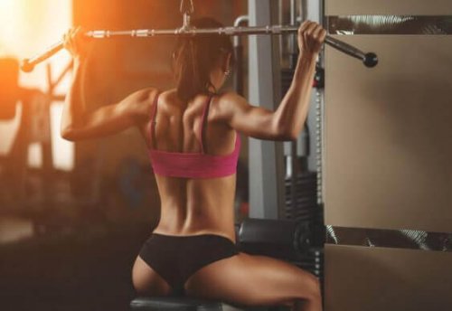 Vier Übungen zur Stärkung deines Rückens