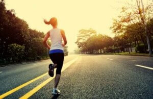Du solltest dein Tempo beim Laufen abwechseln