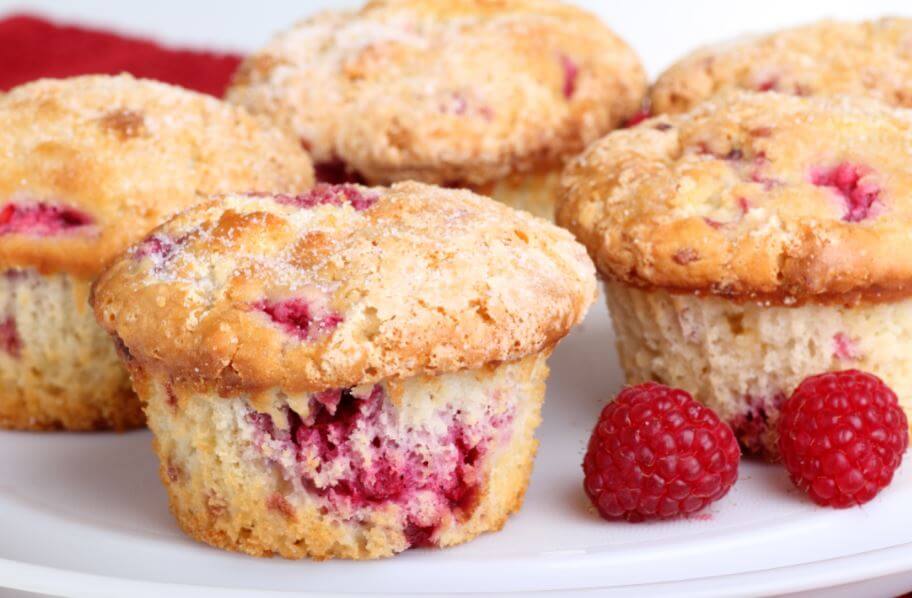 Des muffins aux fruits rouges.