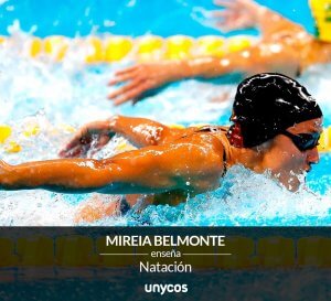 Mireia Belmonte en train de nager le papillon
