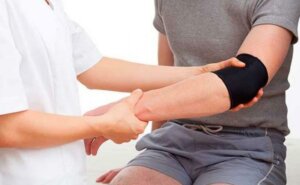 La physiothérapie sportive pour une blessure au bras