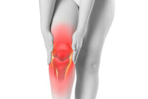 Douleur et inflammation dans le genou. 