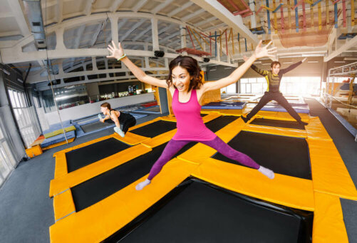 Le saut libre, un exercice de trampoline