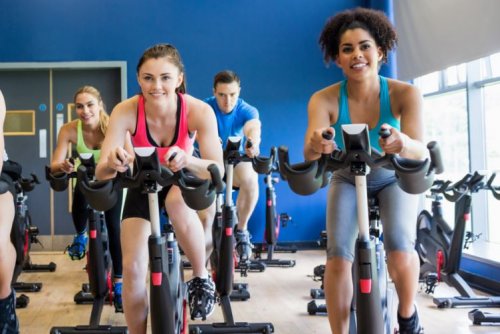Donne che fanno spinning