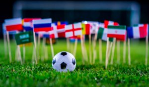 Il calcio si gioca anche in Europa e America