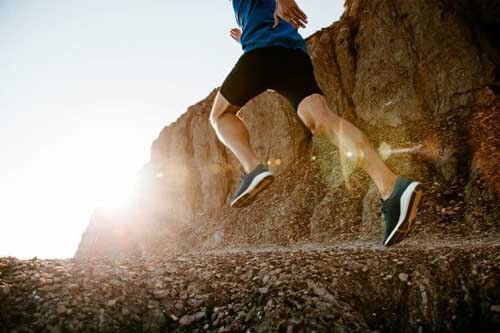Benefici di correre in montagna: ecco quali sono