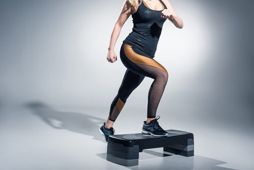Step, un esercizio ideale per ridurre la cellulite