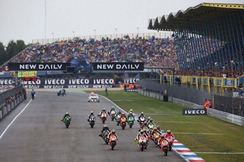MotoGPが開催される世界最高のサーキット　アッセン