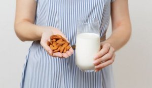 牛乳の代替品：人気の植物性ミルクについて