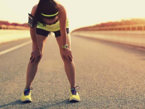 筋肉疲労：正しく対処しないと起こる悪影響について　ランニング中の疲労