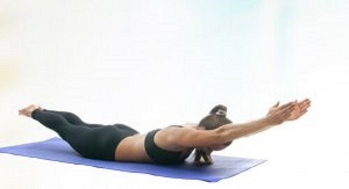 Yogaøvelser for å styrke armene dine.