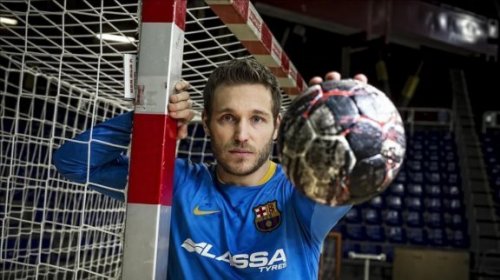 Analyse av spillet til Víctor Tomás: en håndballspiller og stor stjerne