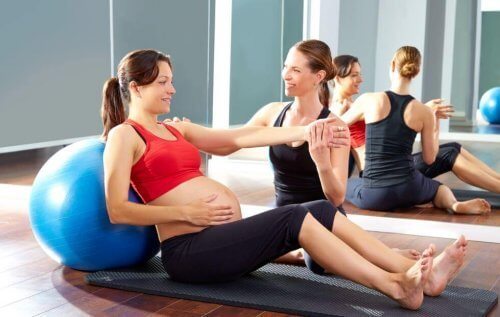 Flotte pilatesøvelser du kan gjøre under graviditeten
