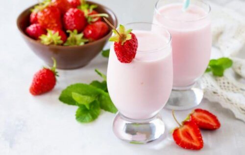 Yoghurt med jordbær.
