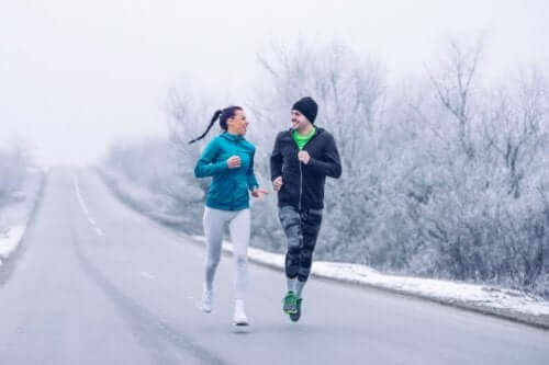 Par som løper.