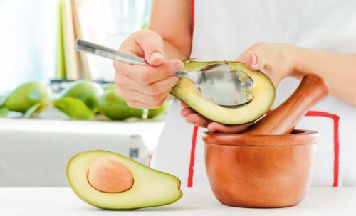 Zelf  een gezonde avocado-pesto maken