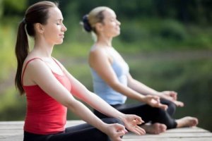 Yoga: wat is het en hoe kan het je helpen?