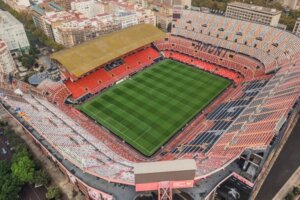 stadiony w hiszpanii mestalla-valencia