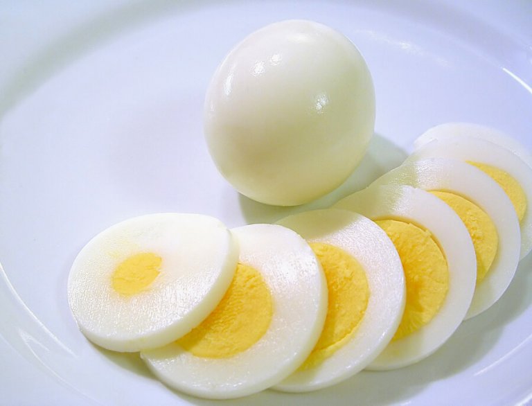 Pokrojone jajko