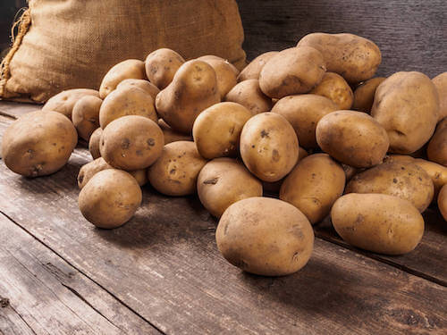 surowe ziemniaki