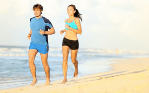 Correr descalço: vantagens e desvantagens