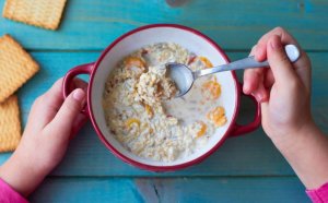 Conheça receitas de mingau para comer no café da manhã
