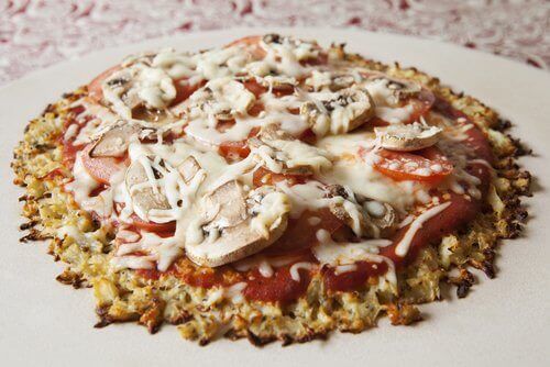 Pizza com massa de couve-flor