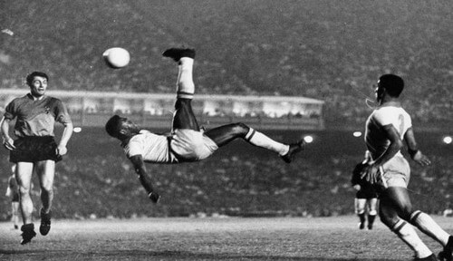 Pelé: um dos melhores atacantes da história do futebol