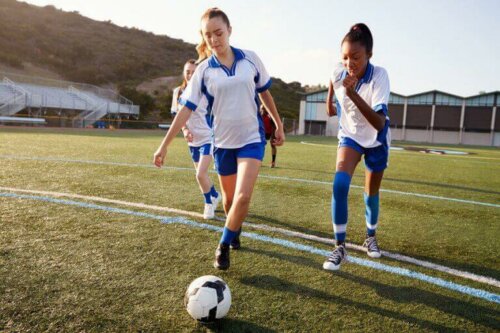futbol oynayan kadınlar 
