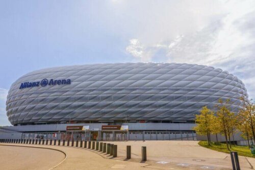 Bayern Münih'e ev sahipliği yapan Allianz Arena, dünyanın en iyi stadyumlarından biridir.