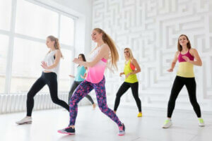 POUND Fitness: Yağ Yakmak için Farklı Egzersizlerin Kombinasyonu