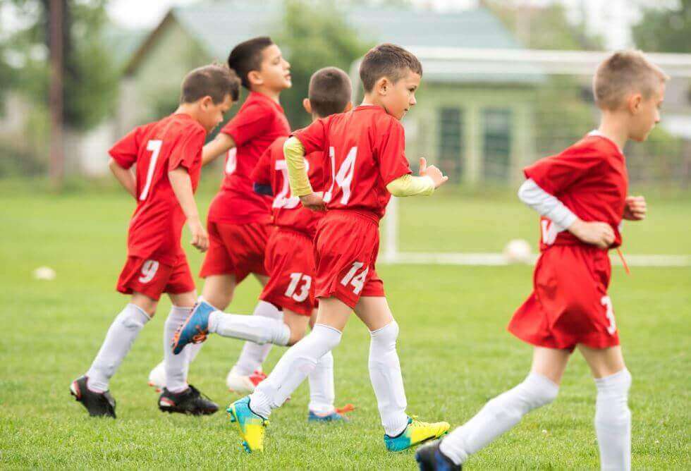 Çocuklara yönelik temel futbol hareketleri.