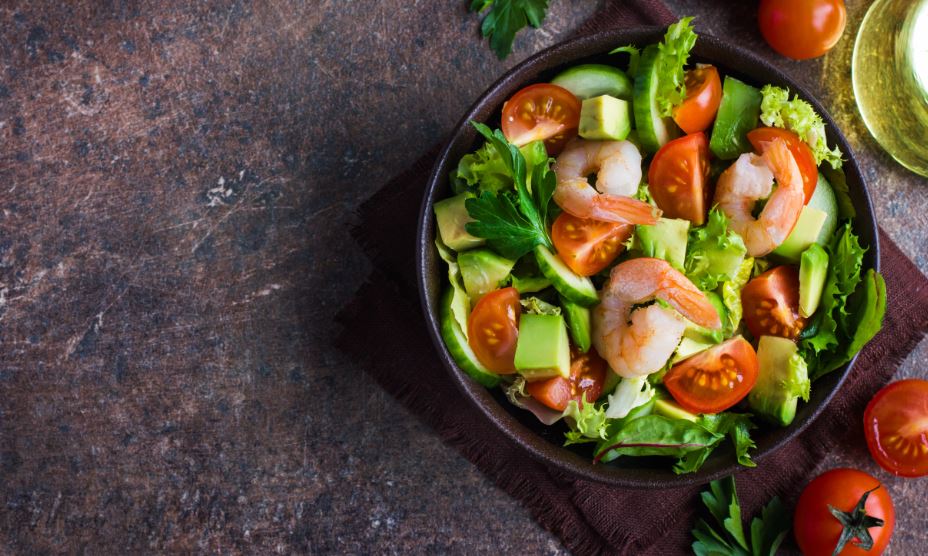 Avocado shrimp and tomato salad