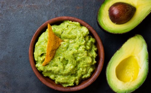 guacamole with avocados and tortilla chip