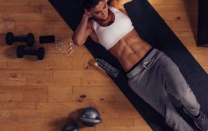 7 Tips for Doing Sit-Ups Correctly