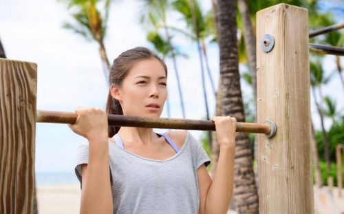 5 Exercises to Help You Do Full Pull-Ups