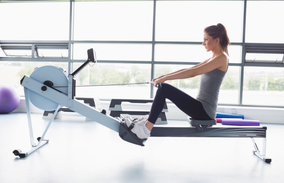 woman on the rowing machine