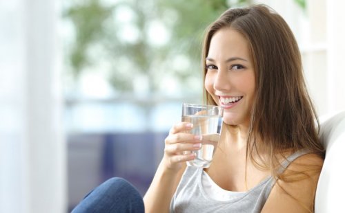 Drinking enough water every day is important if you're trying to get a flat stomach
