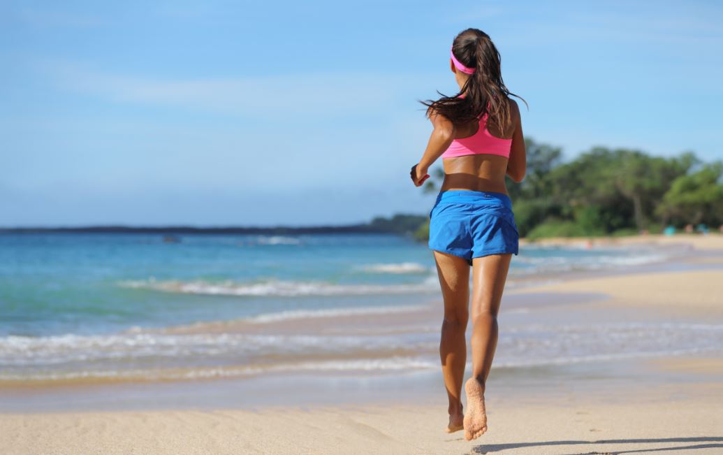 running on sand barefoot