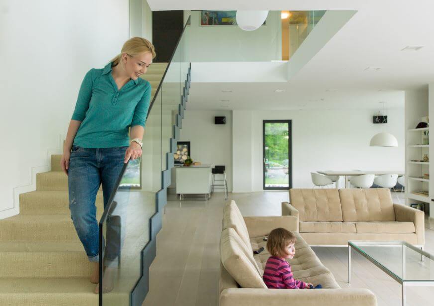 woman-on-stairs-child-playing-cardio-exercises
