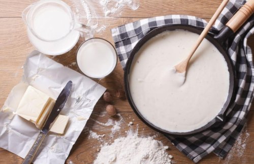bechamel in sauce pan along with ingredients light warm sauces