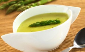 Asparagus creamy soup