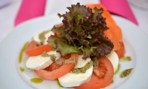 Capresse salad as an example of healthy Italian food