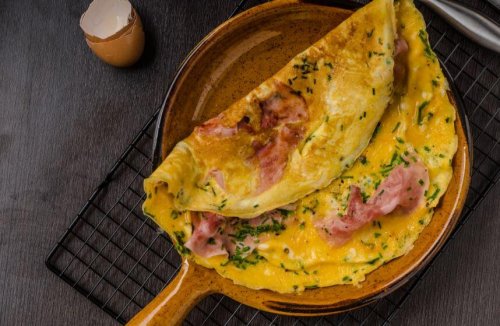 Serrano ham omelet