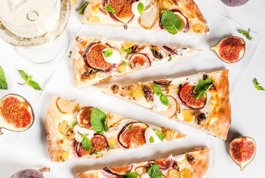 Pizza with figs is one of the sweet recipes with fruits